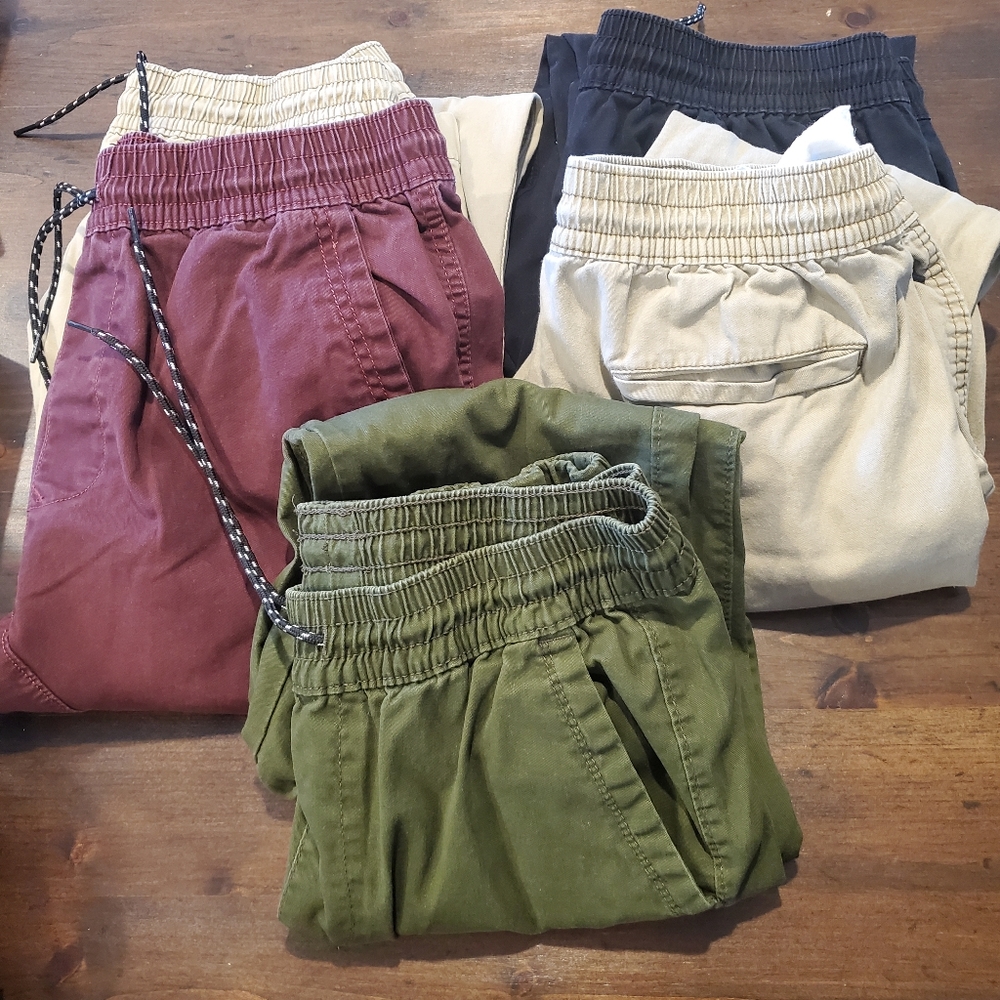George brand and one pair of no boundaries mens joggers size medium